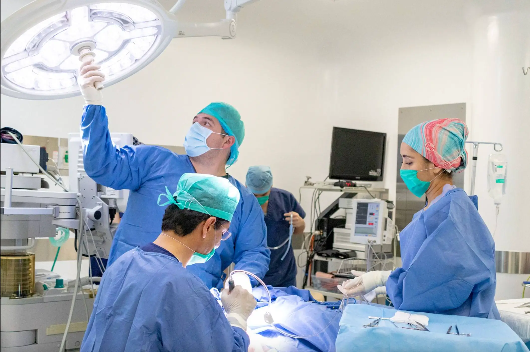 Tecnología quirúrgica avanzada en CER Bariatrics